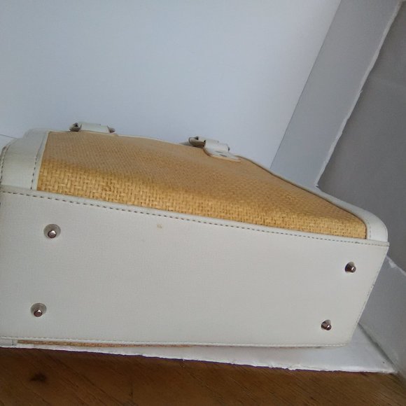 New York Jones & Company Color White/Gold /Shoulder /Hand Bag - Picture 2 of 14